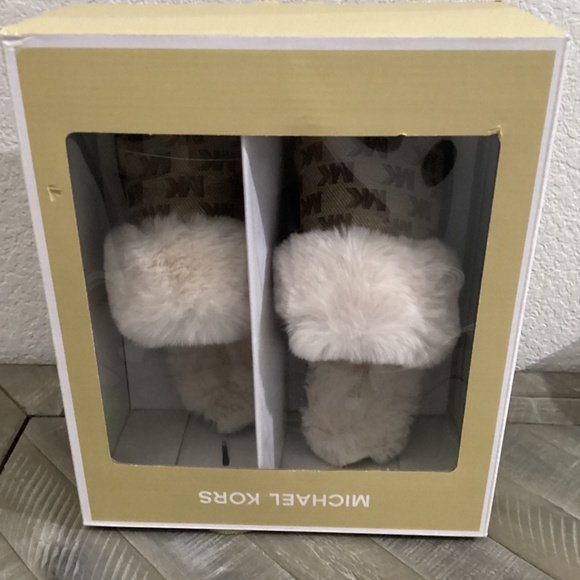 MICHAEL MICHAEL KORS Women's Tula Scuff Slip-On Cozy Slippers, size 10 - Picture 7 of 7